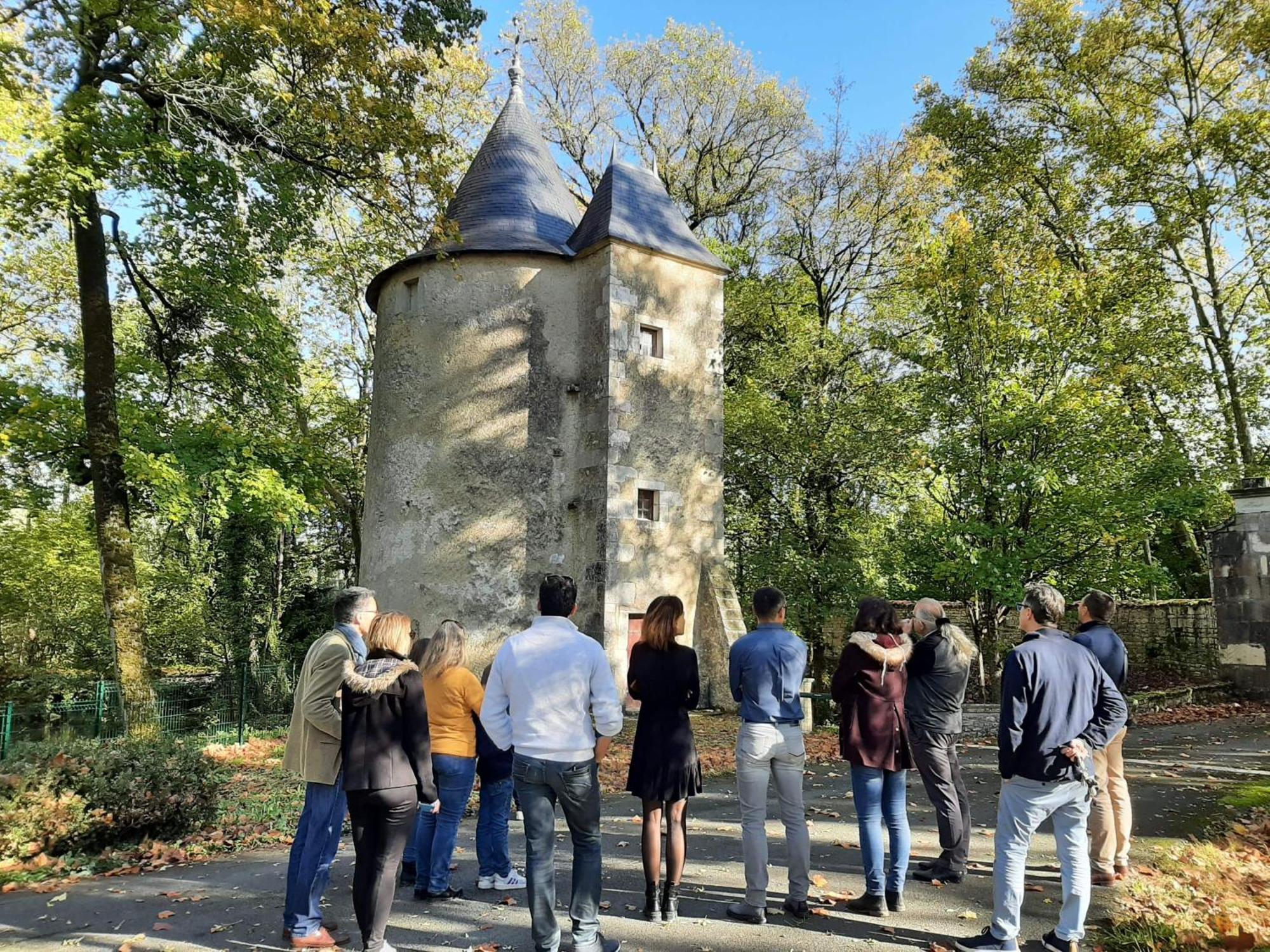 Chateau De Mornay Saint-Pierre-de-l'Isle Zewnętrze zdjęcie