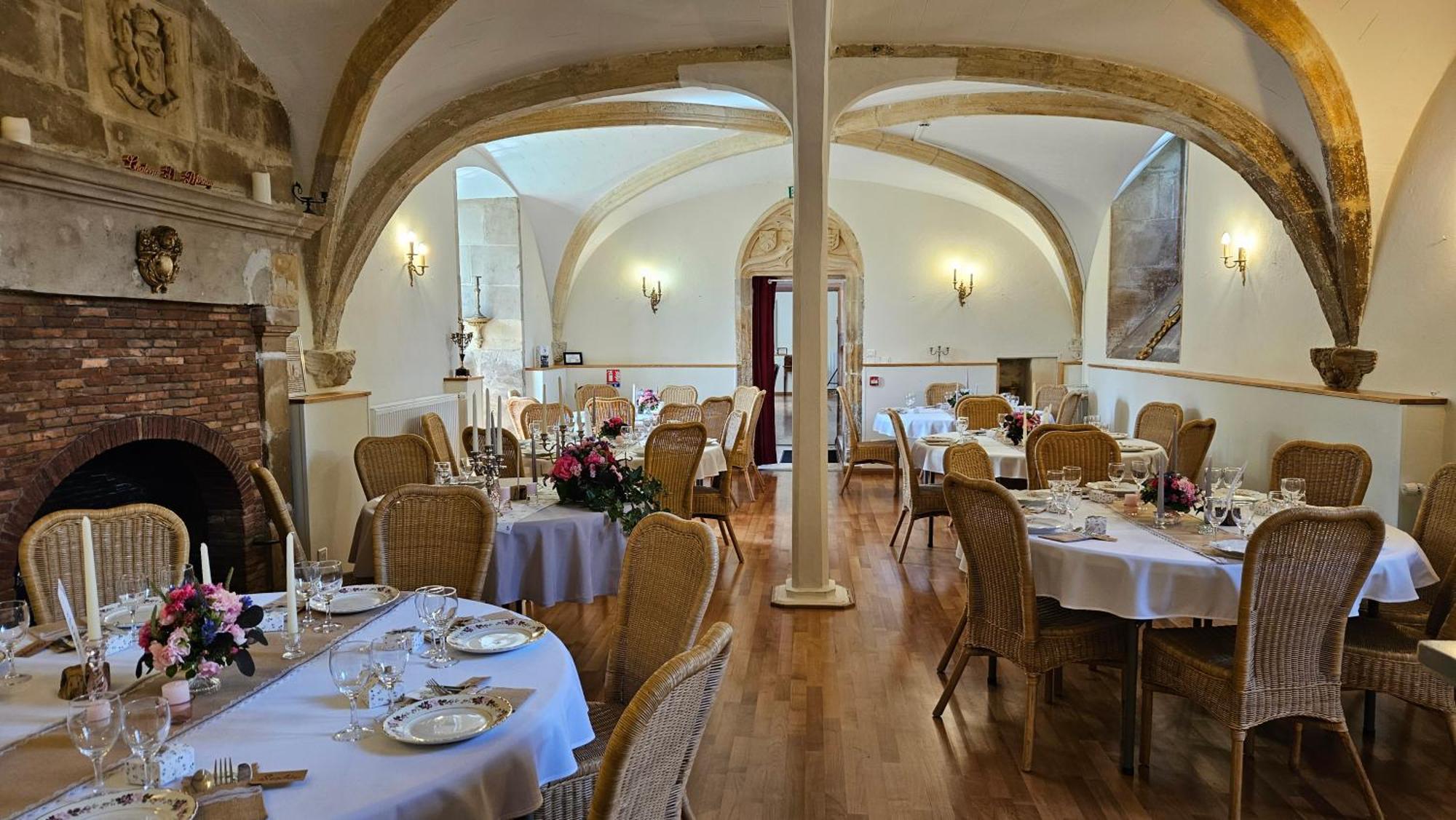 Chateau De Mornay Saint-Pierre-de-l'Isle Zewnętrze zdjęcie